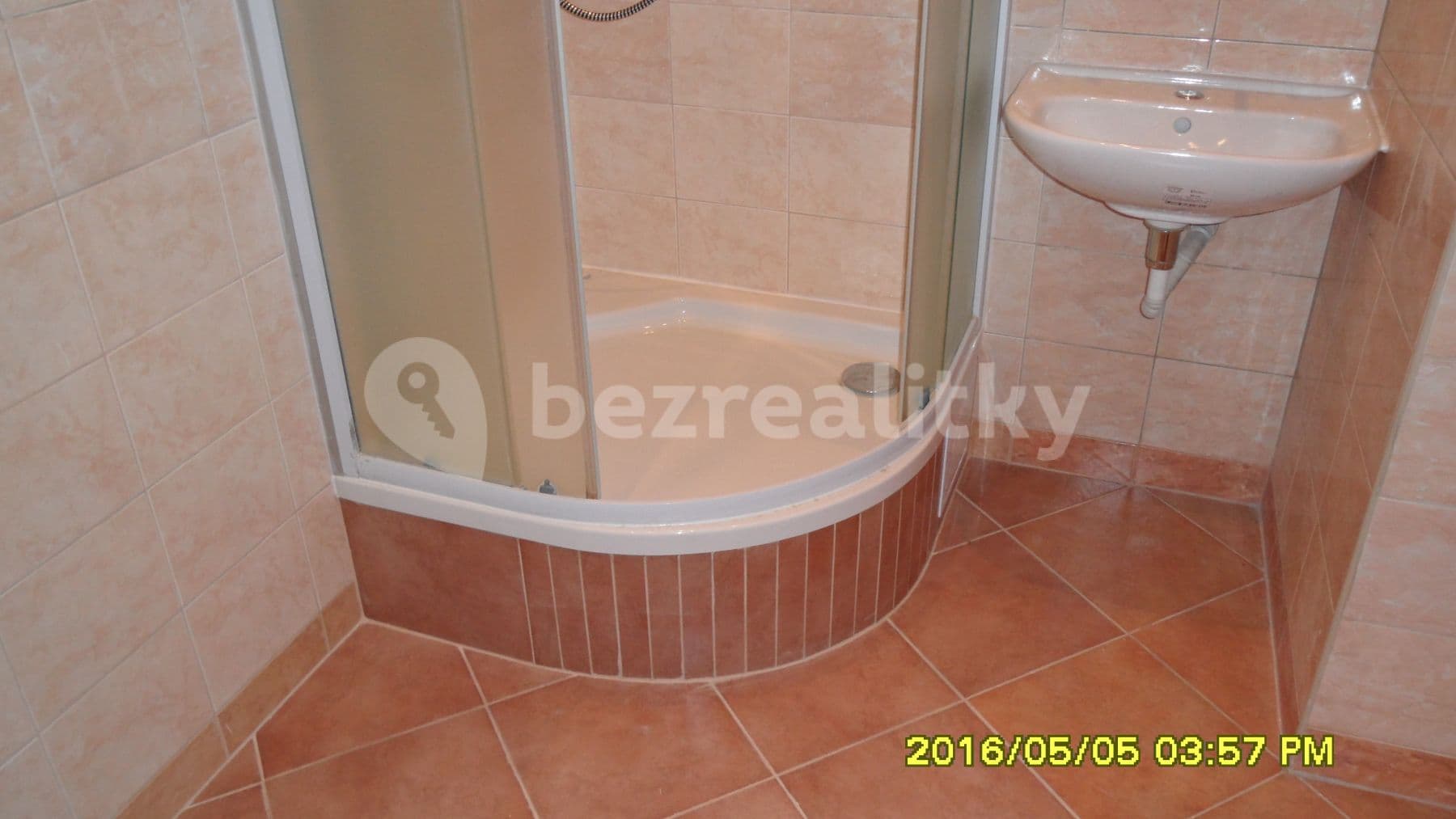 Prenájom bytu 3-izbový 66 m², Spojovací, Praha, Praha Prenájom bytu 3-izbový 66 m², Spojovací, Praha, Praha