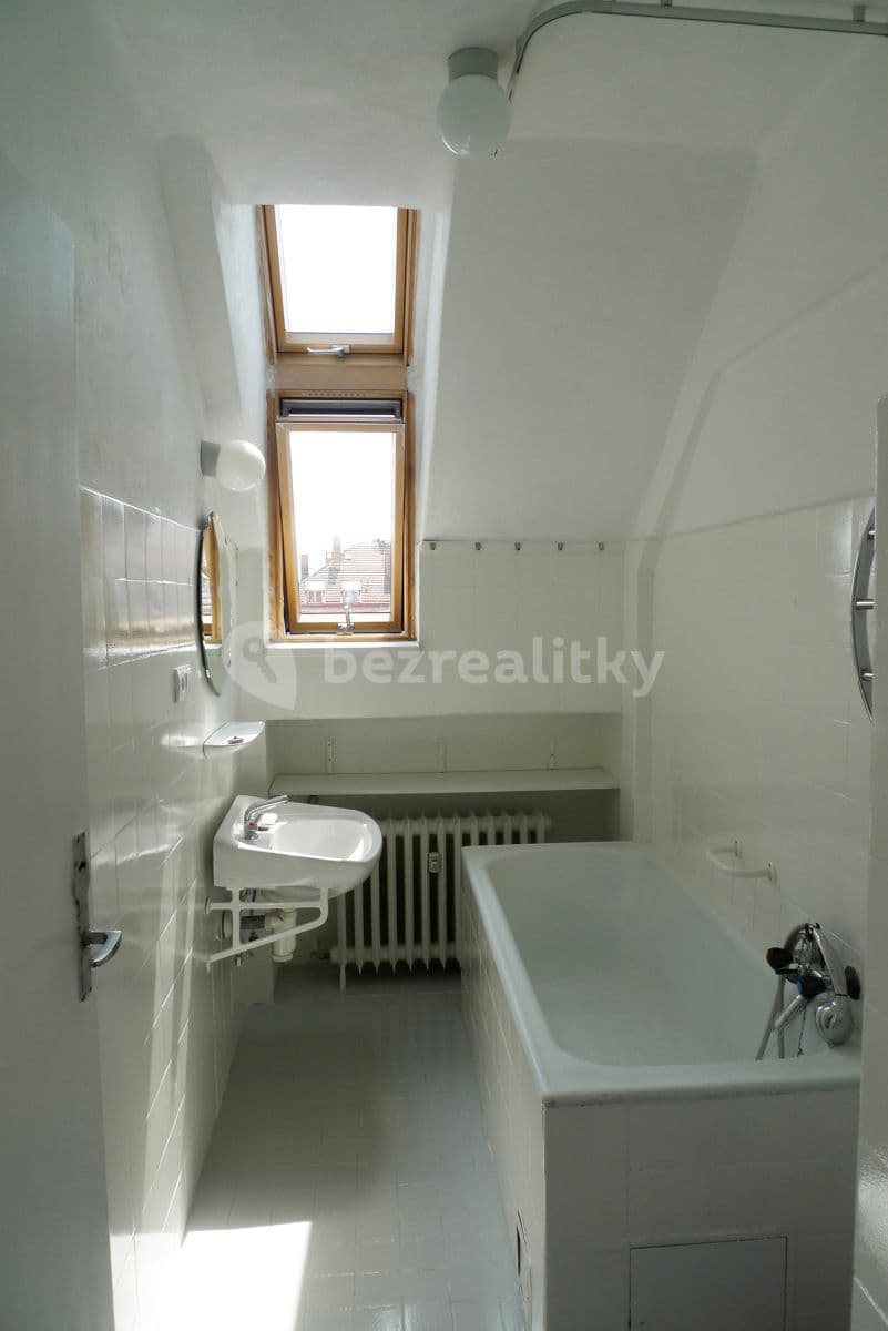 Prenájom bytu 2-izbový 50 m², Bajkalská, Praha, Praha Prenájom bytu 2-izbový 50 m², Bajkalská, Praha, Praha