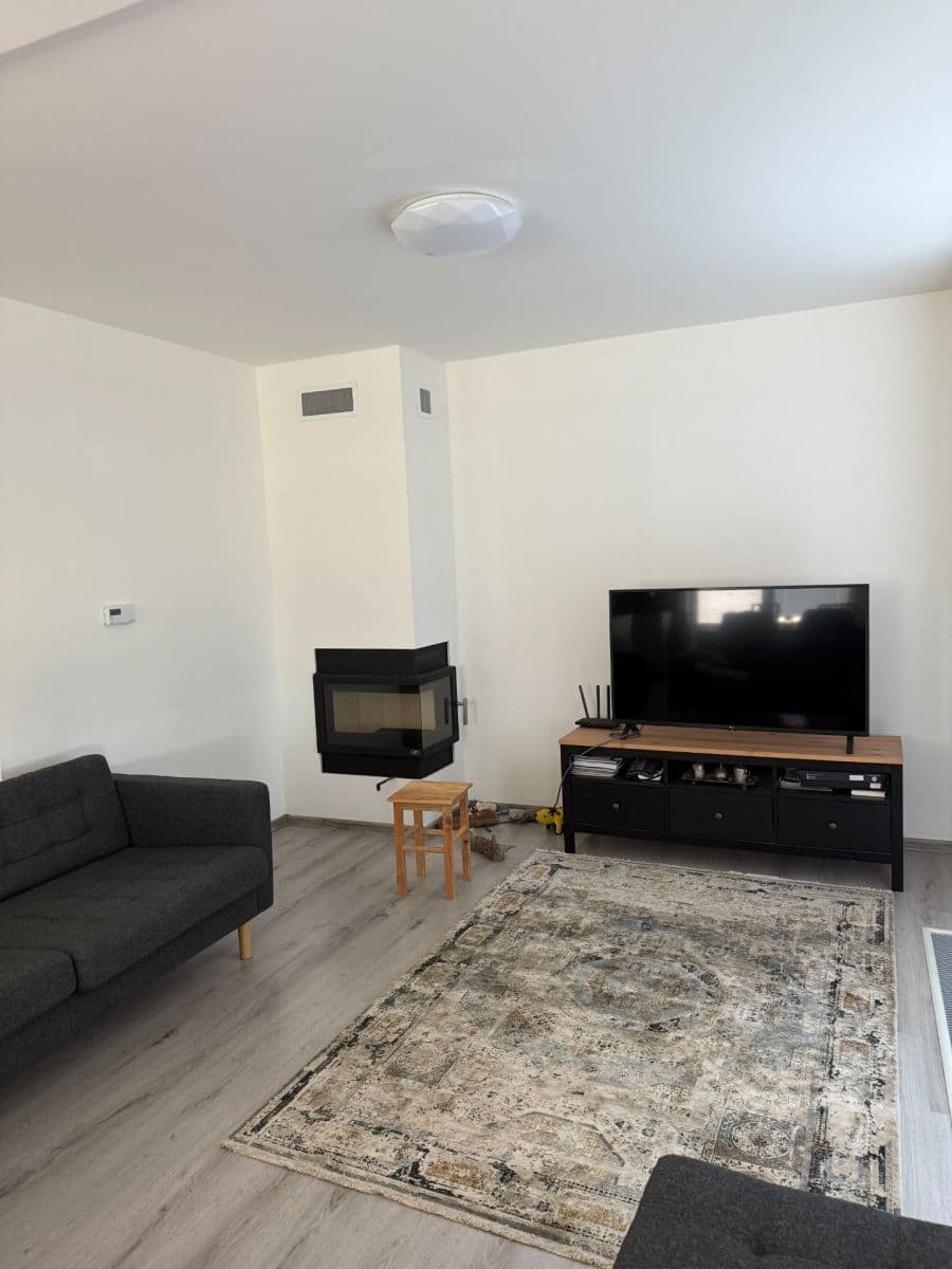 Prenájom domu 157 m², pozemok 600 m², Nad Prahou, Horoměřice, Středočeský kraj Prenájom domu 157 m², pozemok 600 m², Nad Prahou, Horoměřice, Středočeský kraj
