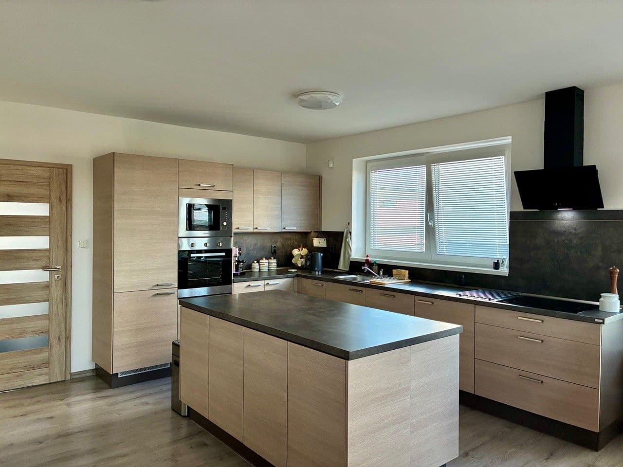 Prenájom domu 157 m², pozemok 600 m², Nad Prahou, Horoměřice, Středočeský kraj Prenájom domu 157 m², pozemok 600 m², Nad Prahou, Horoměřice, Středočeský kraj