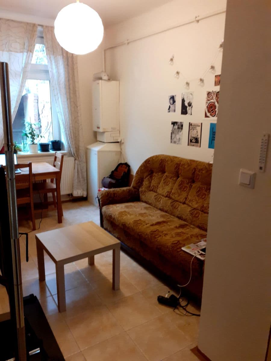 Prenájom bytu 1-izbový 30 m², Nad Koulkou, Praha, Praha Prenájom bytu 1-izbový 30 m², Nad Koulkou, Praha, Praha