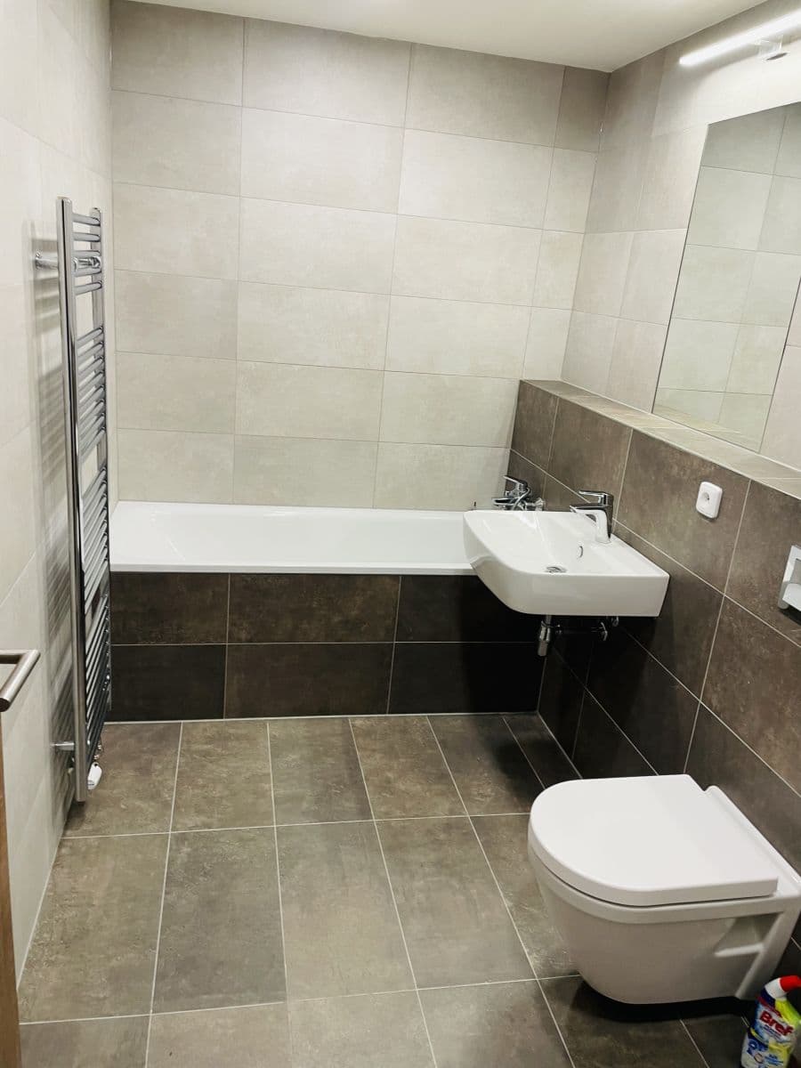 Prenájom bytu 2-izbový 72 m², Nepilova, Beroun, Středočeský kraj Prenájom bytu 2-izbový 72 m², Nepilova, Beroun, Středočeský kraj