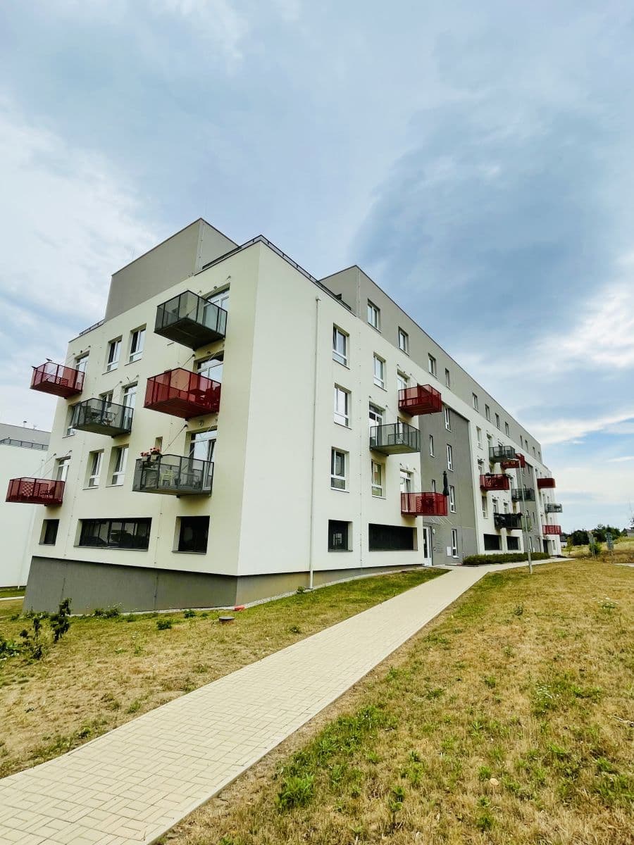 Prenájom bytu 2-izbový 72 m², Nepilova, Beroun, Středočeský kraj Prenájom bytu 2-izbový 72 m², Nepilova, Beroun, Středočeský kraj