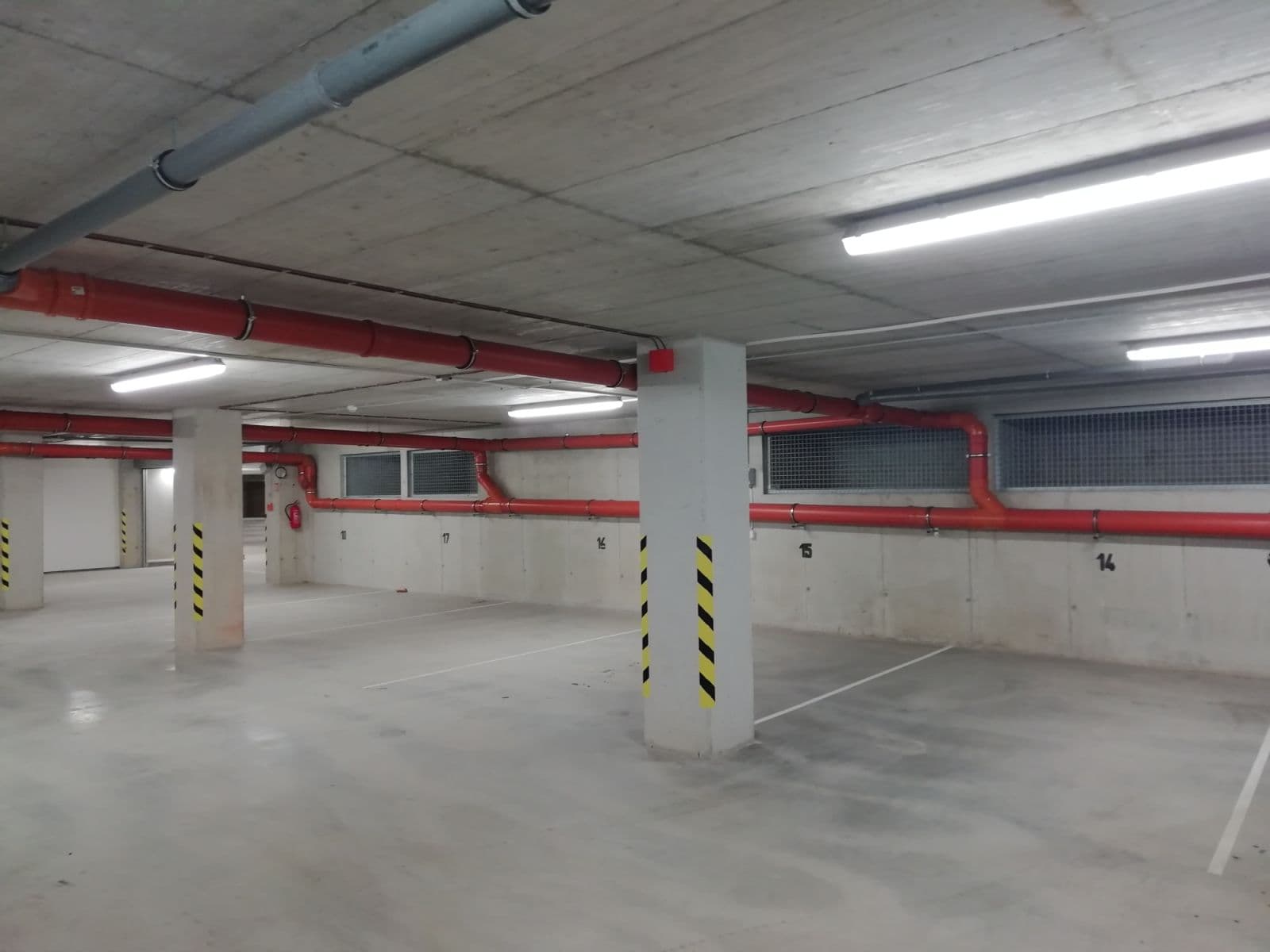 Prenájom garáže 14 m², Wellnerova, Olomouc, Olomoucký kraj Prenájom garáže 14 m², Wellnerova, Olomouc, Olomoucký kraj