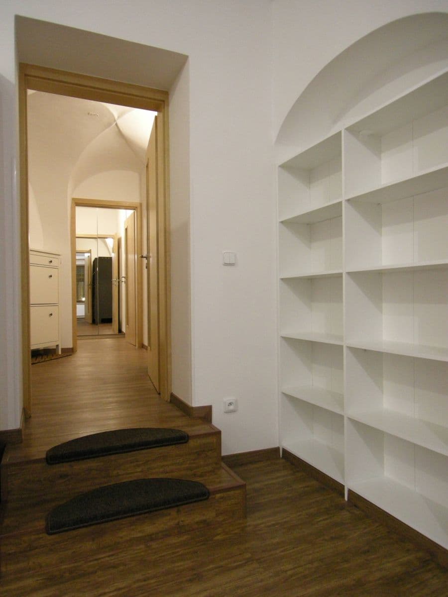 Prenájom bytu 2-izbový 53 m², Lazebnická, Jihlava, Kraj Vysočina Prenájom bytu 2-izbový 53 m², Lazebnická, Jihlava, Kraj Vysočina