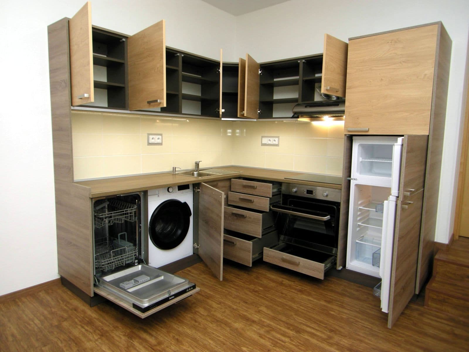 Prenájom bytu 2-izbový 53 m², Lazebnická, Jihlava, Kraj Vysočina Prenájom bytu 2-izbový 53 m², Lazebnická, Jihlava, Kraj Vysočina
