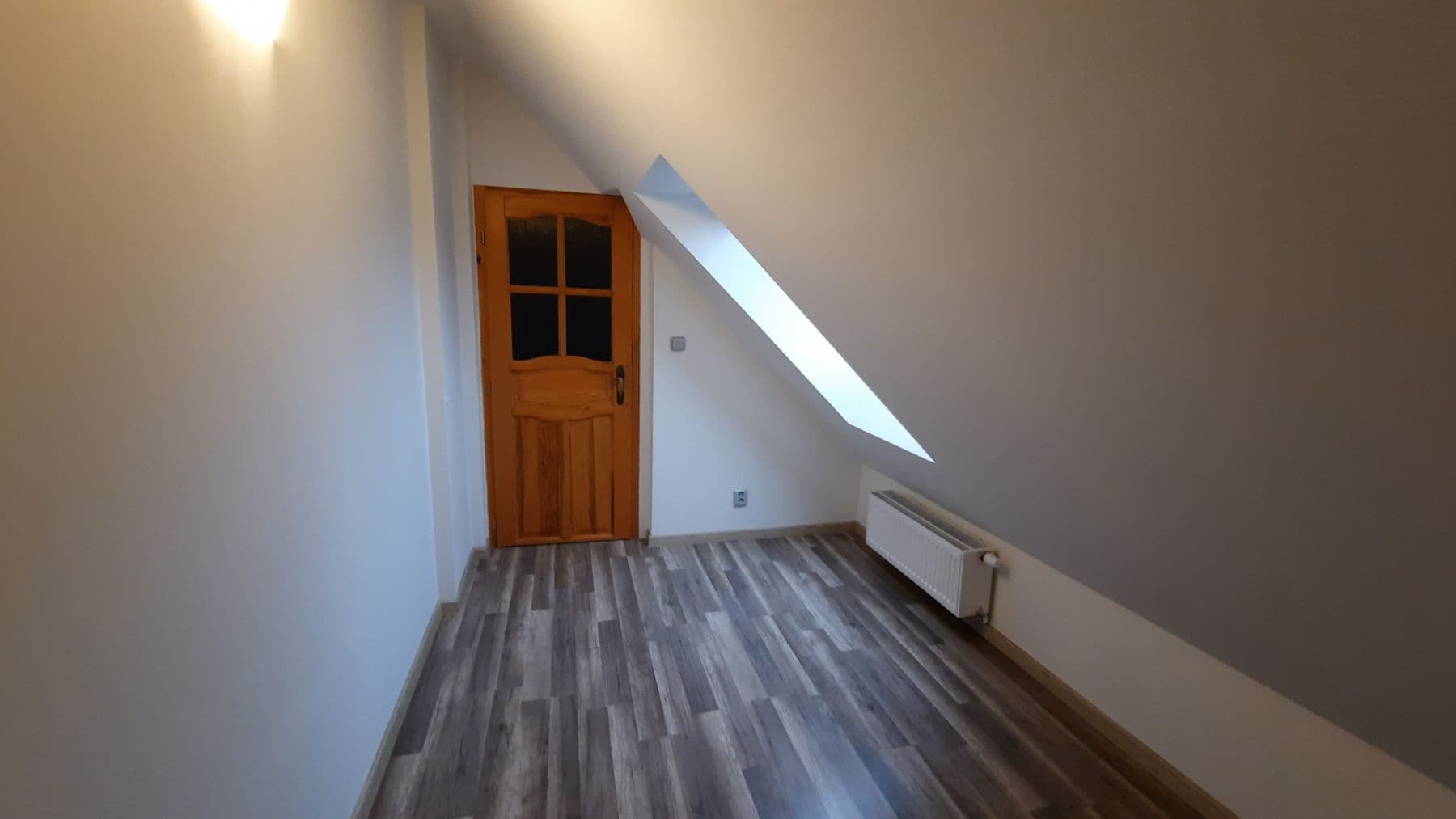 Prenájom bytu 3-izbový 75 m², K Havlínu, Praha, Praha Prenájom bytu 3-izbový 75 m², K Havlínu, Praha, Praha