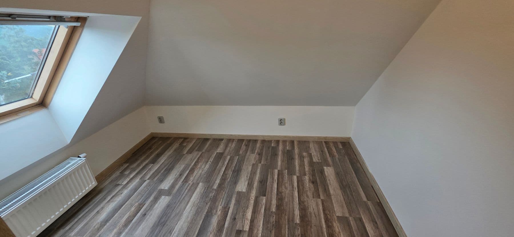 Prenájom bytu 3-izbový 75 m², K Havlínu, Praha, Praha Prenájom bytu 3-izbový 75 m², K Havlínu, Praha, Praha