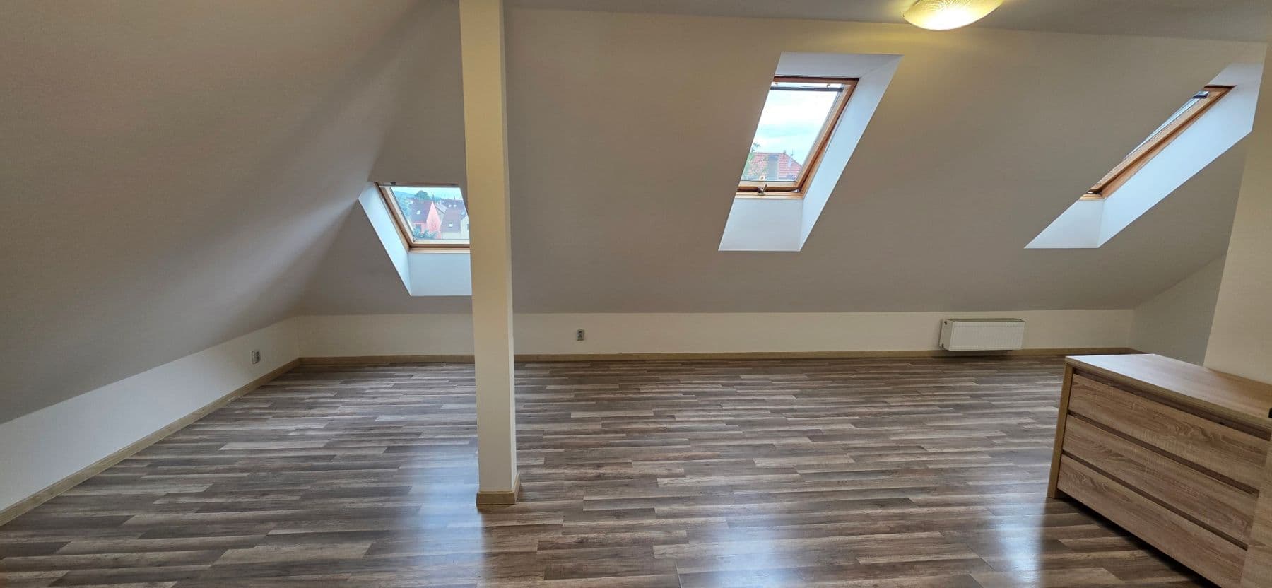 Prenájom bytu 3-izbový 75 m², K Havlínu, Praha, Praha Prenájom bytu 3-izbový 75 m², K Havlínu, Praha, Praha