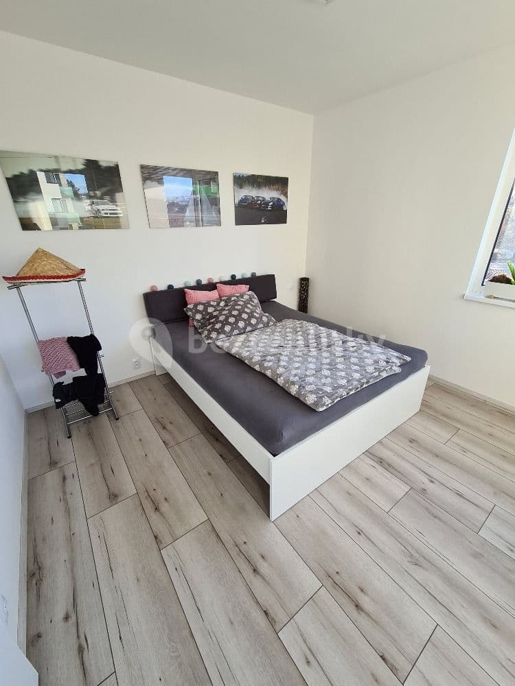 Prenájom bytu 2-izbový 55 m², Na Zlaté stoce, České Budějovice, Jihočeský kraj Prenájom bytu 2-izbový 55 m², Na Zlaté stoce, České Budějovice, Jihočeský kraj