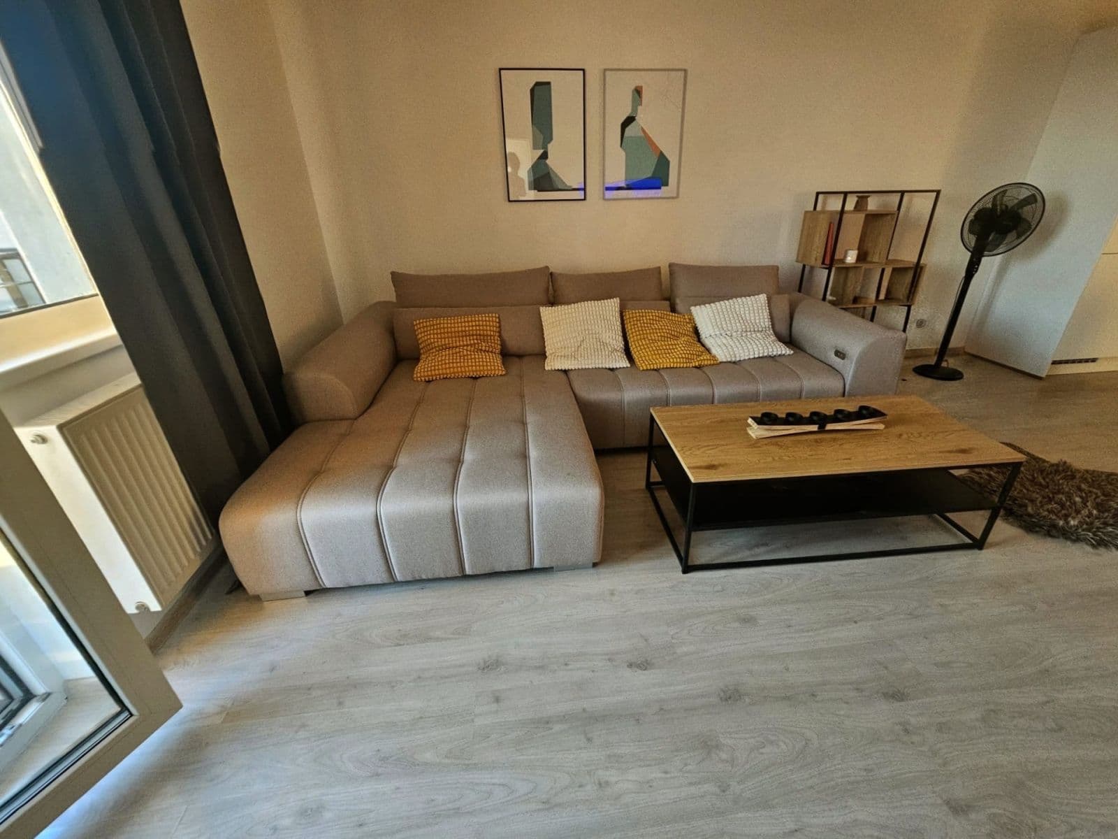 Prenájom bytu 2-izbový 76 m², Škrábkových, Praha, Praha Prenájom bytu 2-izbový 76 m², Škrábkových, Praha, Praha