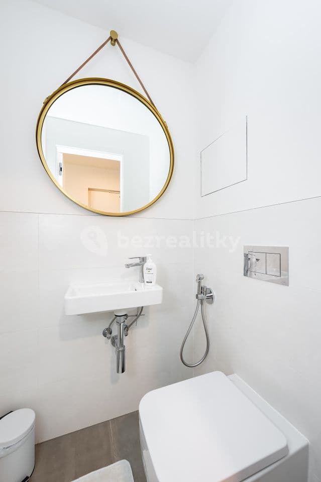 Prenájom bytu 2-izbový 60 m², Holečkova, Praha, Praha Prenájom bytu 2-izbový 60 m², Holečkova, Praha, Praha