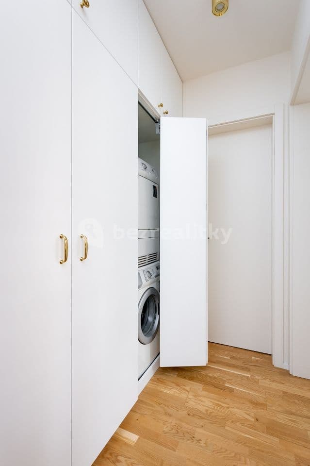 Prenájom bytu 2-izbový 60 m², Holečkova, Praha, Praha Prenájom bytu 2-izbový 60 m², Holečkova, Praha, Praha