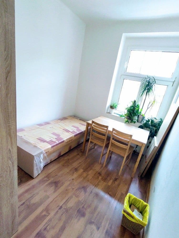 Prenájom bytu 3-izbový 70 m², Pivovarnická, Praha, Praha Prenájom bytu 3-izbový 70 m², Pivovarnická, Praha, Praha