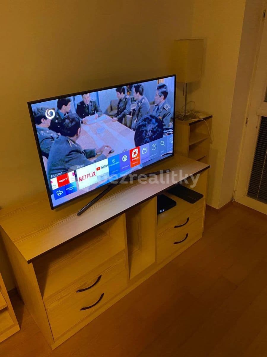 Prenájom bytu 2-izbový 55 m², Kovanecká, Praha, Praha Prenájom bytu 2-izbový 55 m², Kovanecká, Praha, Praha