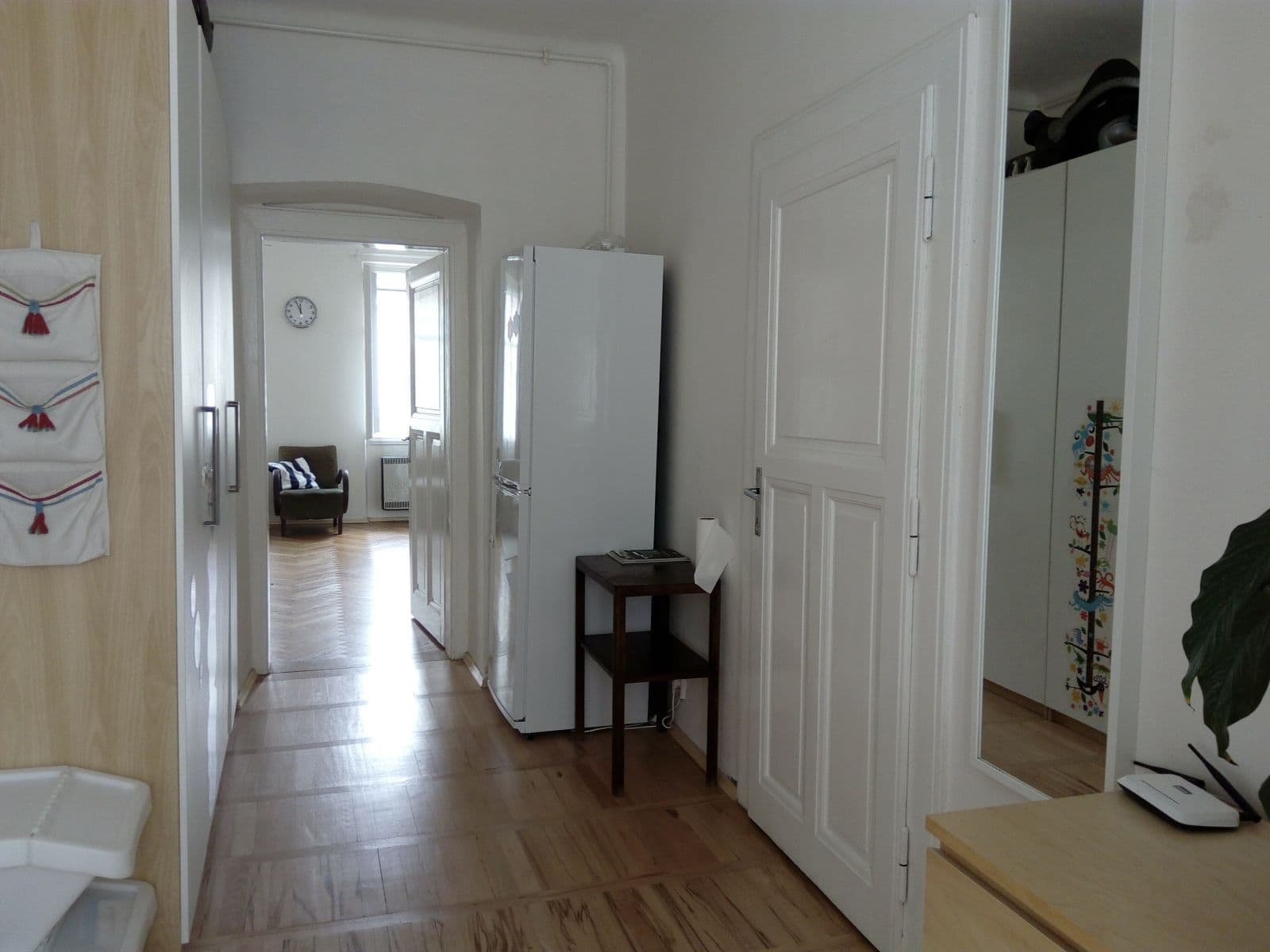 Prenájom bytu 3-izbový 88 m², Ostromečská, Praha, Praha Prenájom bytu 3-izbový 88 m², Ostromečská, Praha, Praha