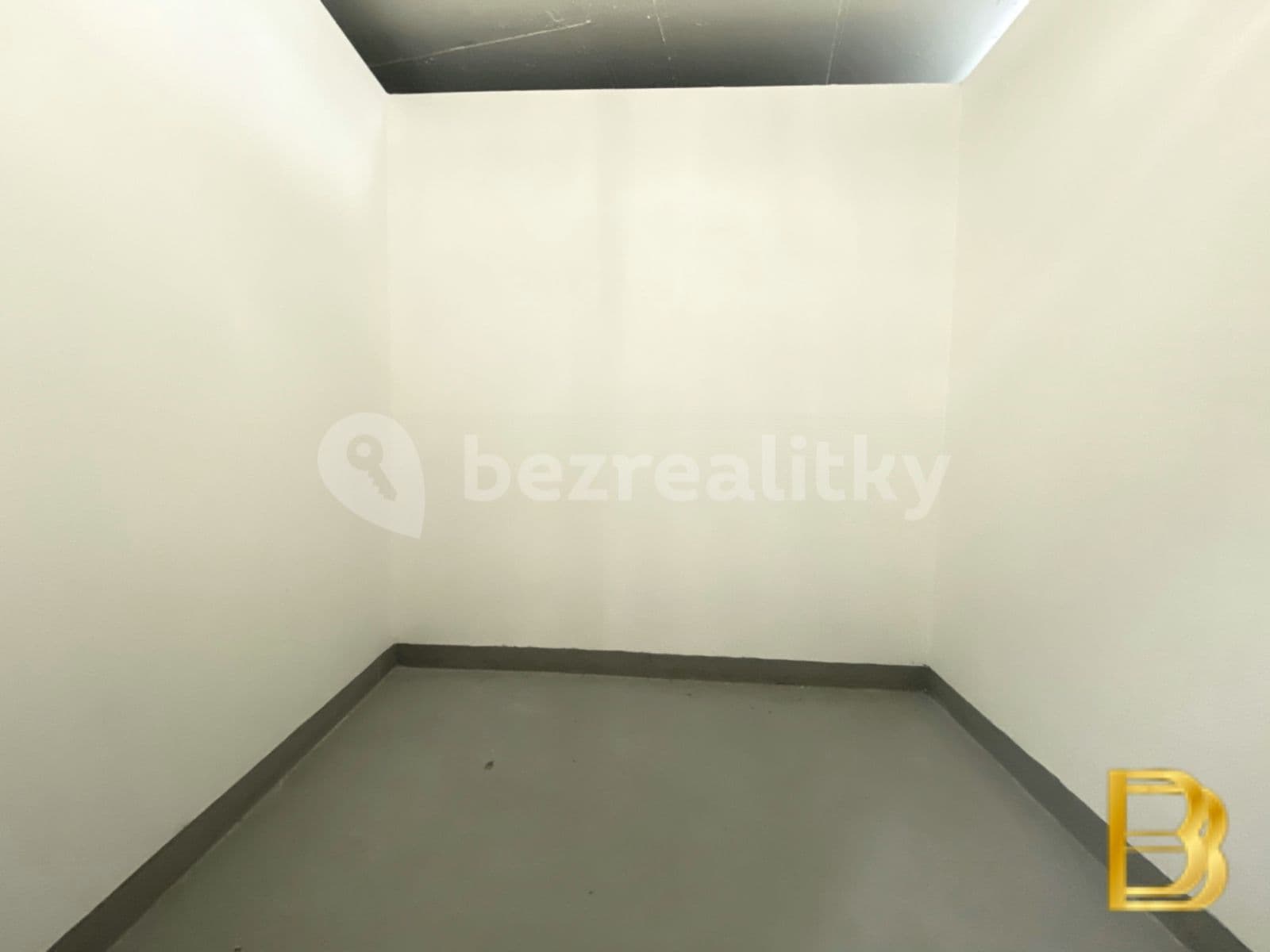 Prenájom bytu 1-izbový 36 m², Nademlejnská, Praha, Praha Prenájom bytu 1-izbový 36 m², Nademlejnská, Praha, Praha