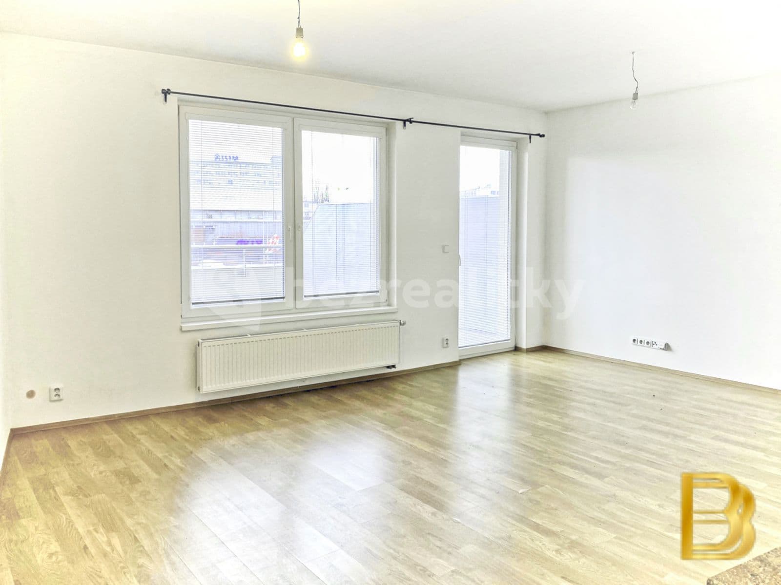 Prenájom bytu 1-izbový 36 m², Nademlejnská, Praha, Praha Prenájom bytu 1-izbový 36 m², Nademlejnská, Praha, Praha