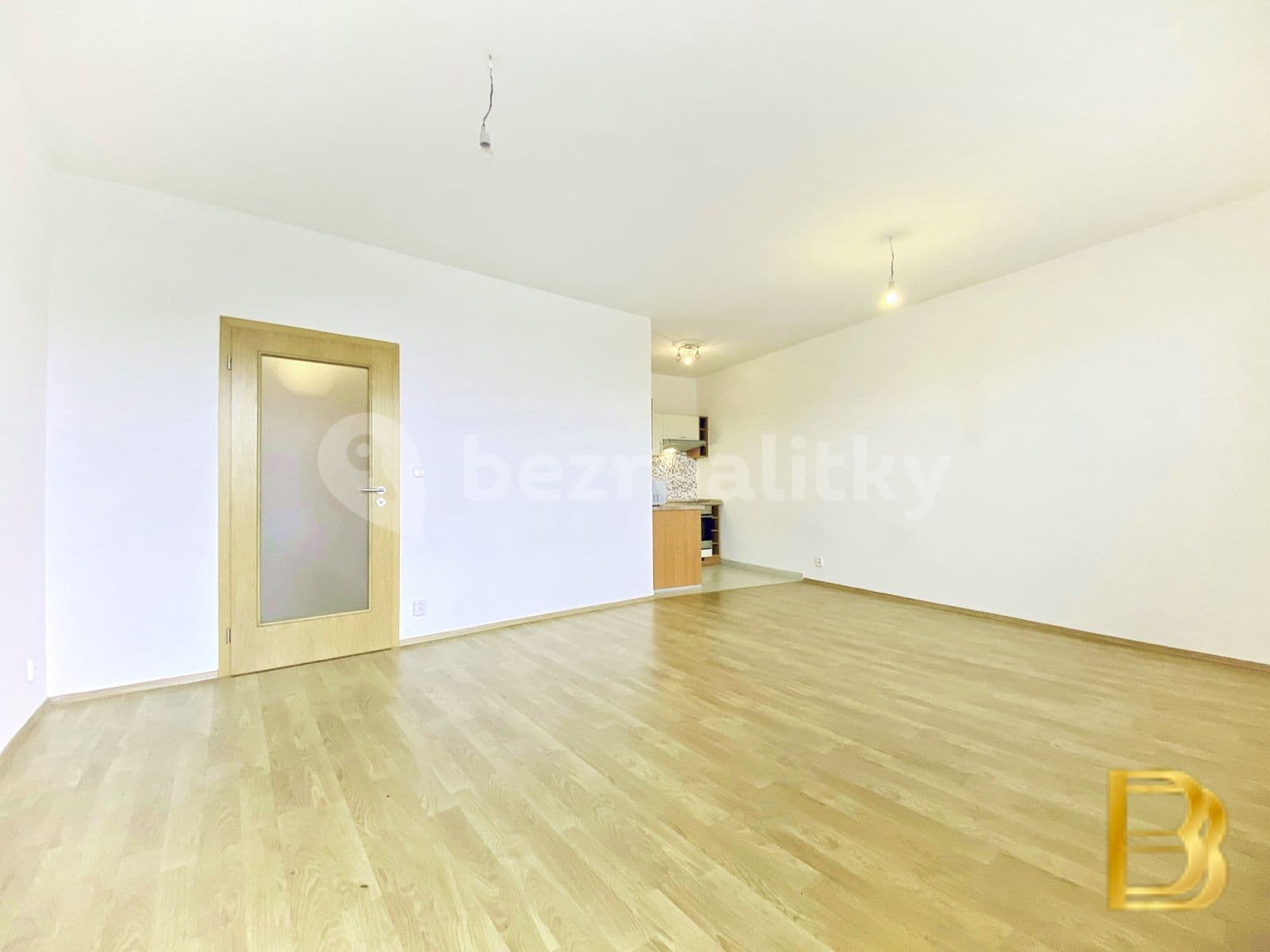 Prenájom bytu 1-izbový 36 m², Nademlejnská, Praha, Praha Prenájom bytu 1-izbový 36 m², Nademlejnská, Praha, Praha
