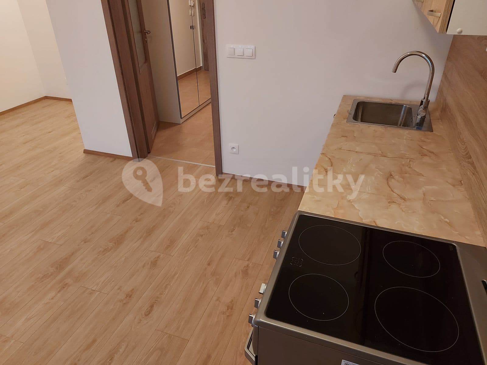 Prenájom bytu Garsoniéra 33 m², Šífařská, Praha, Praha Prenájom bytu Garsoniéra 33 m², Šífařská, Praha, Praha