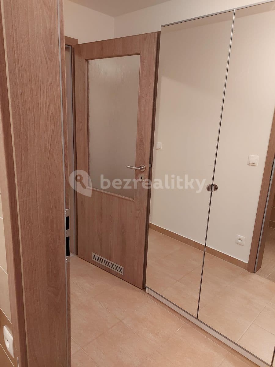 Prenájom bytu Garsoniéra 33 m², Šífařská, Praha, Praha Prenájom bytu Garsoniéra 33 m², Šífařská, Praha, Praha