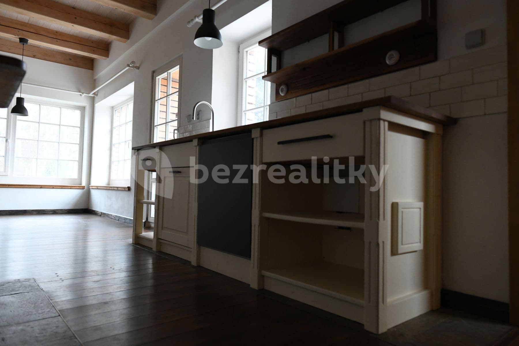 Prenájom bytu 3-izbový 120 m², Ant. Škváry, Kladno, Středočeský kraj Prenájom bytu 3-izbový 120 m², Ant. Škváry, Kladno, Středočeský kraj