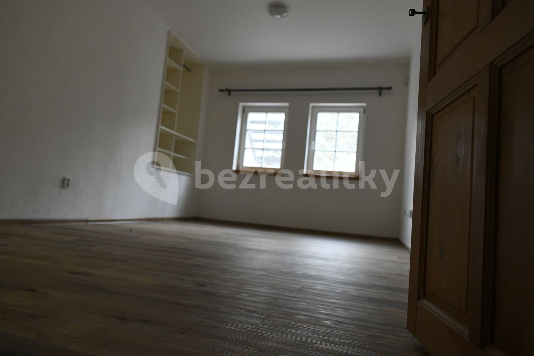 Prenájom bytu 3-izbový 120 m², Ant. Škváry, Kladno, Středočeský kraj Prenájom bytu 3-izbový 120 m², Ant. Škváry, Kladno, Středočeský kraj