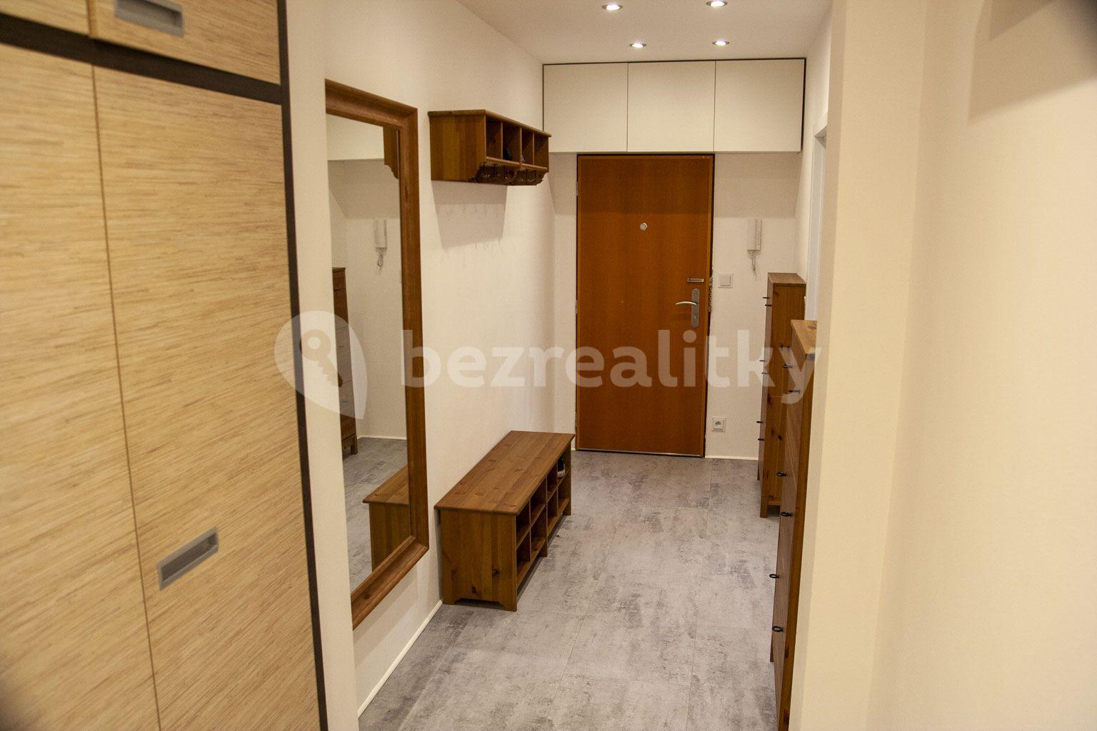 Prenájom bytu 2-izbový 68 m², Jevanská, Praha, Praha