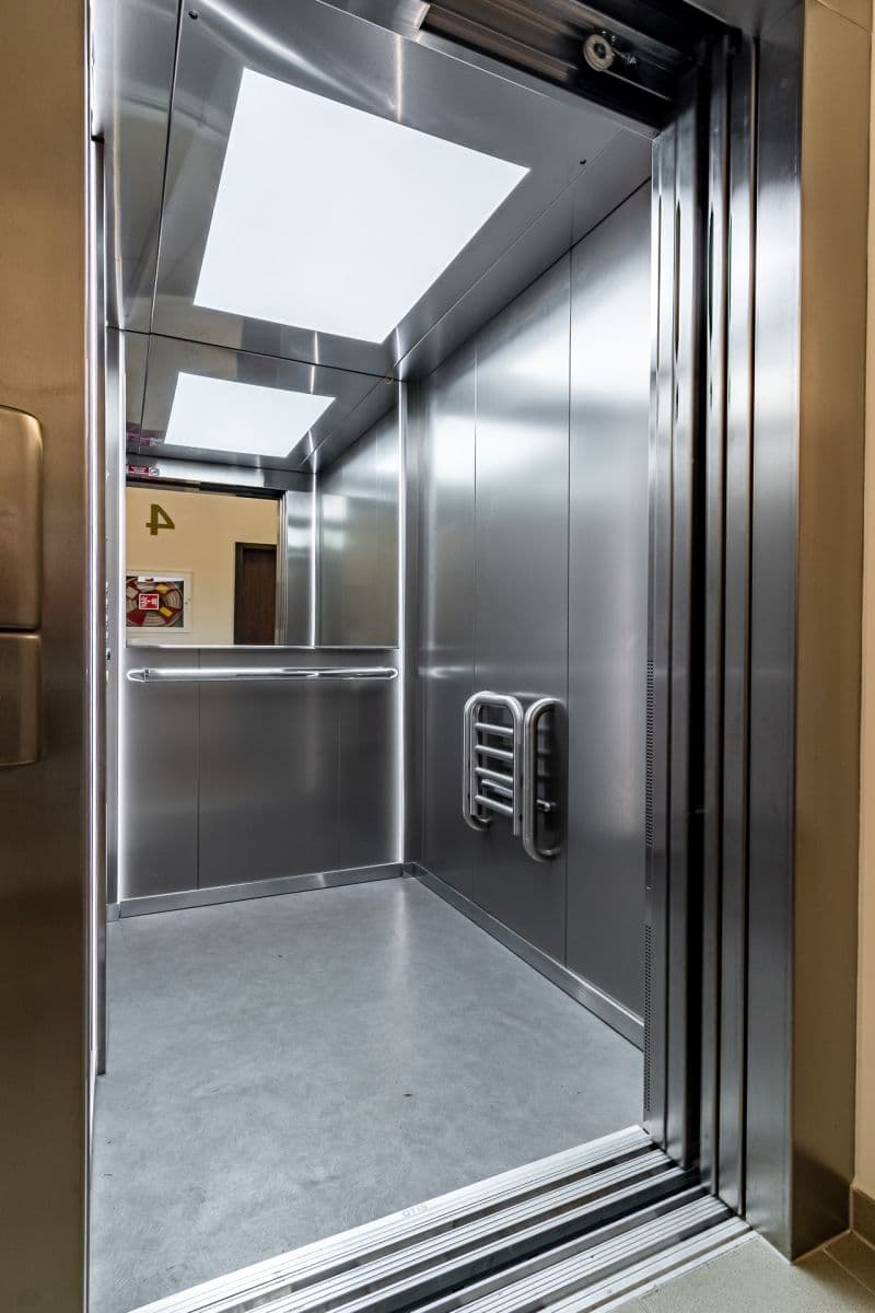 Prenájom bytu 2-izbový 66 m², T. G. Masaryka, Horoměřice, Středočeský kraj Prenájom bytu 2-izbový 66 m², T. G. Masaryka, Horoměřice, Středočeský kraj