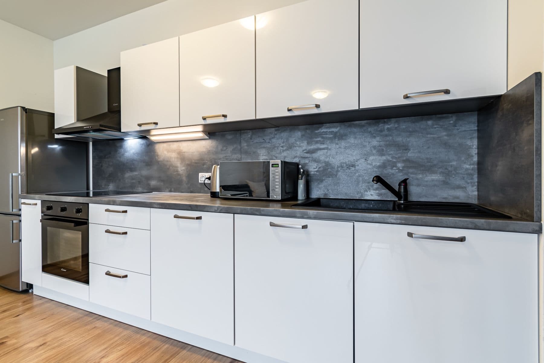 Prenájom bytu 2-izbový 66 m², T. G. Masaryka, Horoměřice, Středočeský kraj Prenájom bytu 2-izbový 66 m², T. G. Masaryka, Horoměřice, Středočeský kraj