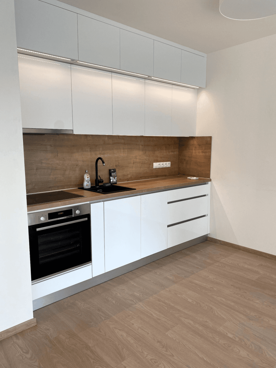 Prenájom bytu 1-izbový 48 m², Křižíkova, Praha, Praha Prenájom bytu 1-izbový 48 m², Křižíkova, Praha, Praha