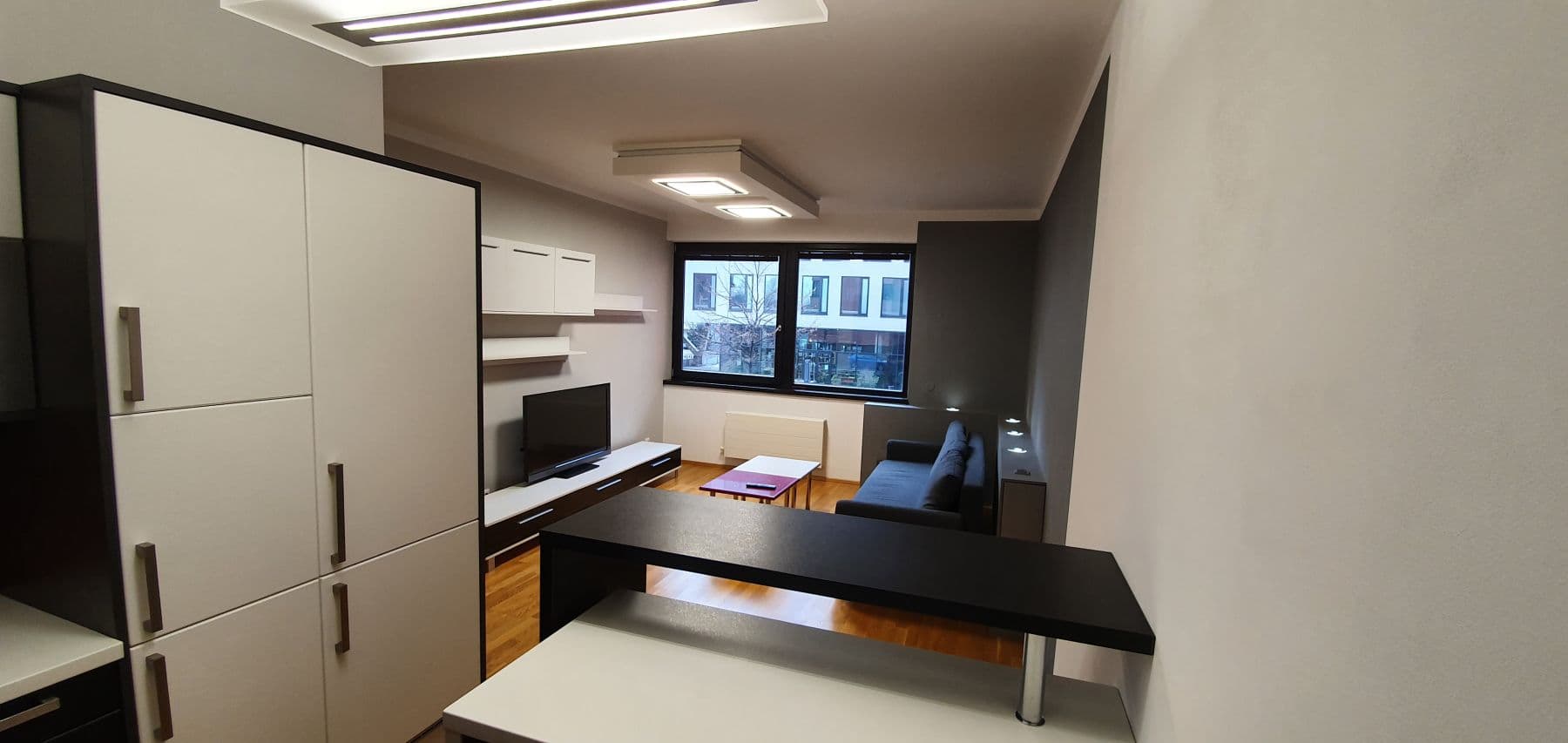 Prenájom bytu 2-izbový 64 m², V Přístavu, Praha, Praha Prenájom bytu 2-izbový 64 m², V Přístavu, Praha, Praha