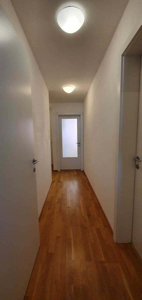 Prenájom bytu 2-izbový 64 m², V Přístavu, Praha, Praha Prenájom bytu 2-izbový 64 m², V Přístavu, Praha, Praha
