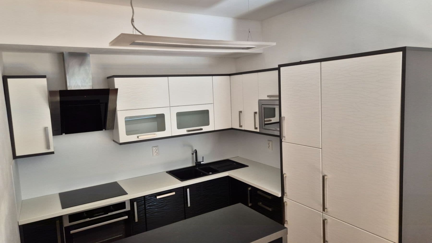 Prenájom bytu 2-izbový 64 m², V Přístavu, Praha, Praha Prenájom bytu 2-izbový 64 m², V Přístavu, Praha, Praha