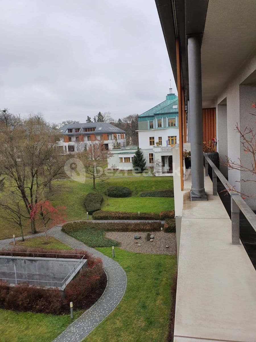 Prenájom bytu 2-izbový 74 m², Pod Kaštany, Praha, Praha Prenájom bytu 2-izbový 74 m², Pod Kaštany, Praha, Praha