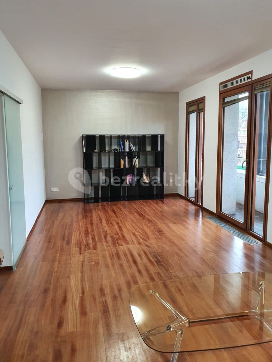 Prenájom bytu 2-izbový 74 m², Pod Kaštany, Praha, Praha Prenájom bytu 2-izbový 74 m², Pod Kaštany, Praha, Praha
