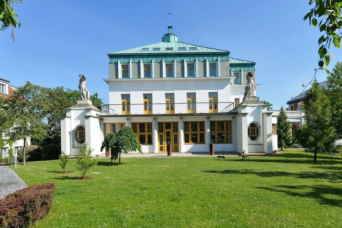 Prenájom bytu 2-izbový 74 m², Pod Kaštany, Praha, Praha Prenájom bytu 2-izbový 74 m², Pod Kaštany, Praha, Praha