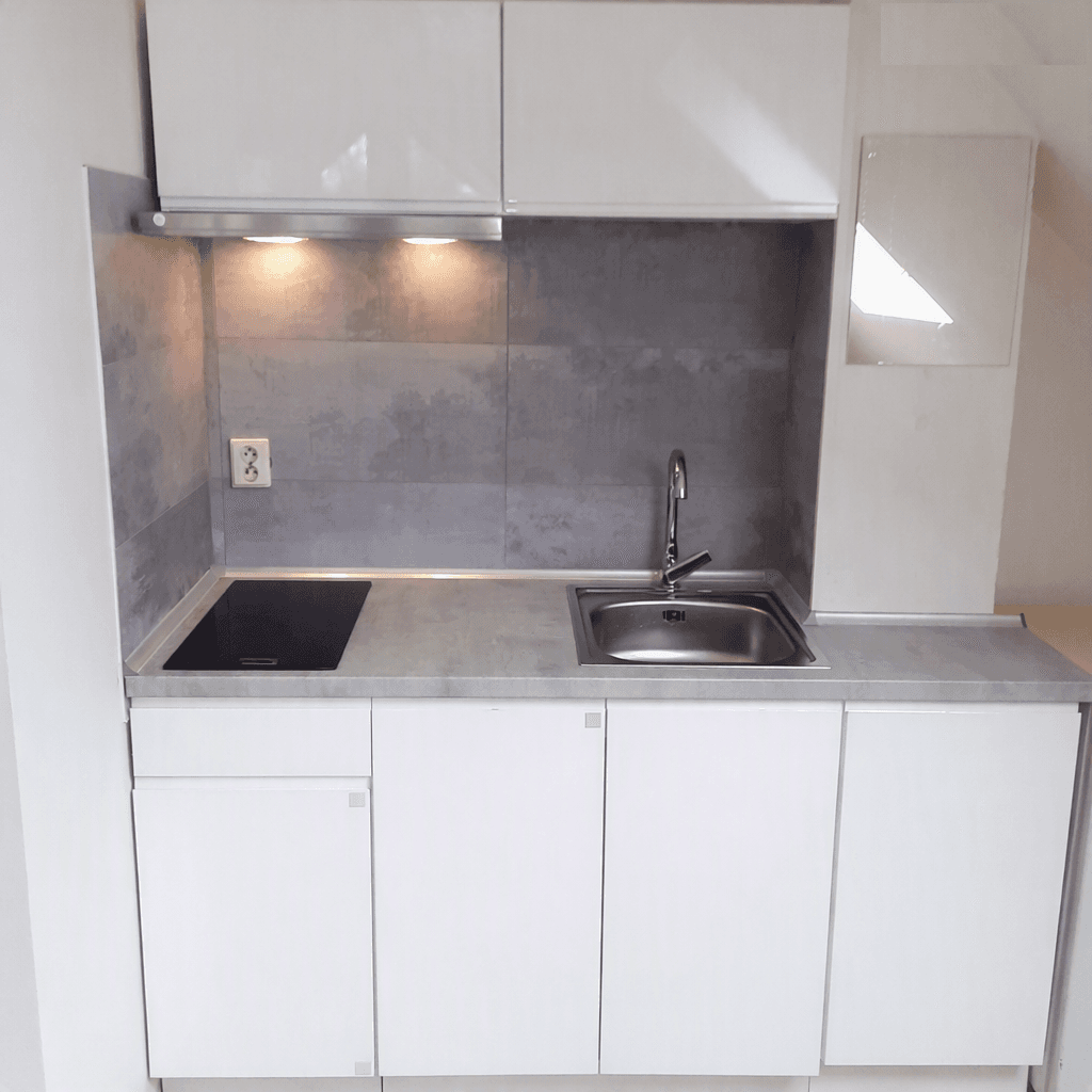 Prenájom bytu Garsoniéra 27 m², Valčíkova, Praha, Praha Prenájom bytu Garsoniéra 27 m², Valčíkova, Praha, Praha