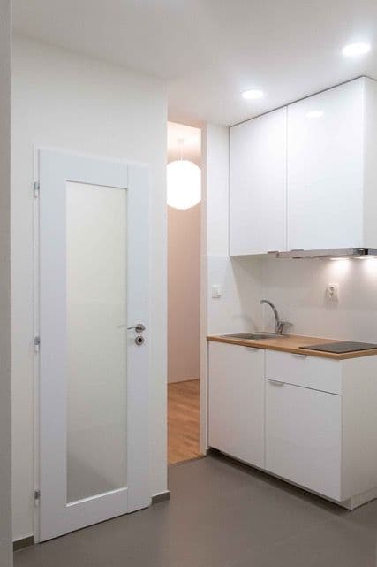Prenájom bytu 1-izbový 24 m², Kouřimská, Praha, Praha Prenájom bytu 1-izbový 24 m², Kouřimská, Praha, Praha