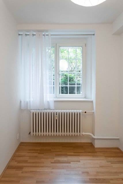 Prenájom bytu 1-izbový 24 m², Kouřimská, Praha, Praha Prenájom bytu 1-izbový 24 m², Kouřimská, Praha, Praha