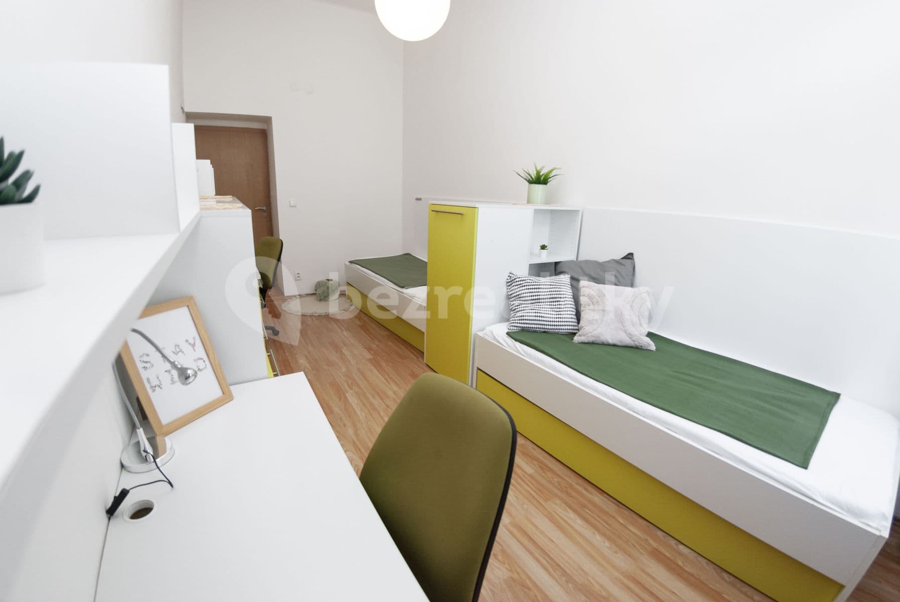 Prenájom bytu 3-izbový 55 m², Běhounská, Brno, Jihomoravský kraj Prenájom bytu 3-izbový 55 m², Běhounská, Brno, Jihomoravský kraj