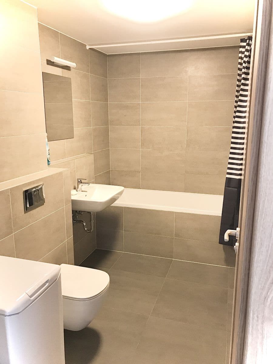 Prenájom bytu 2-izbový 48 m², Ke Kříži, Praha, Praha Prenájom bytu 2-izbový 48 m², Ke Kříži, Praha, Praha