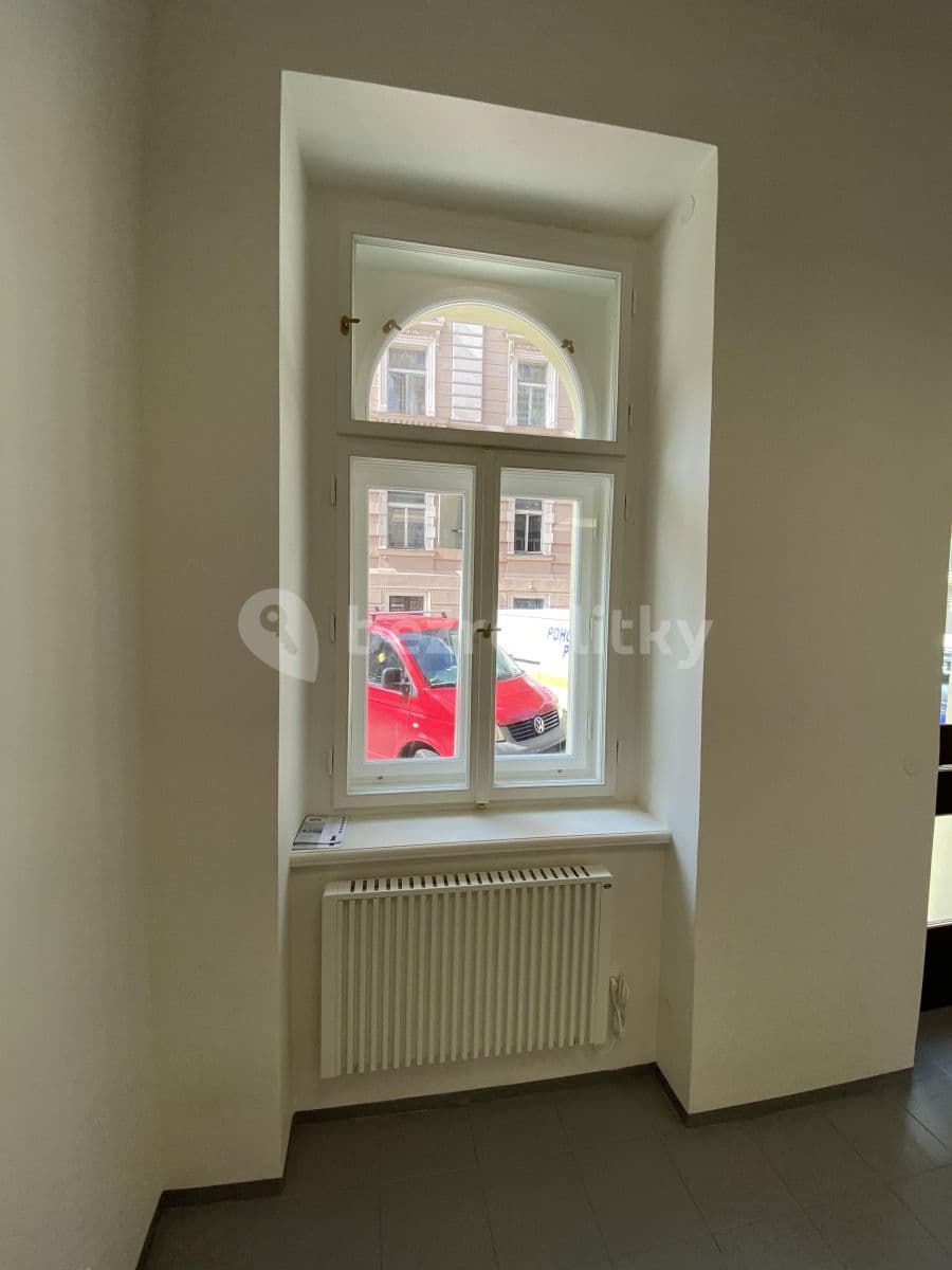 Prenájom nebytového priestoru 35 m², Malátova, Praha, Praha Prenájom nebytového priestoru 35 m², Malátova, Praha, Praha