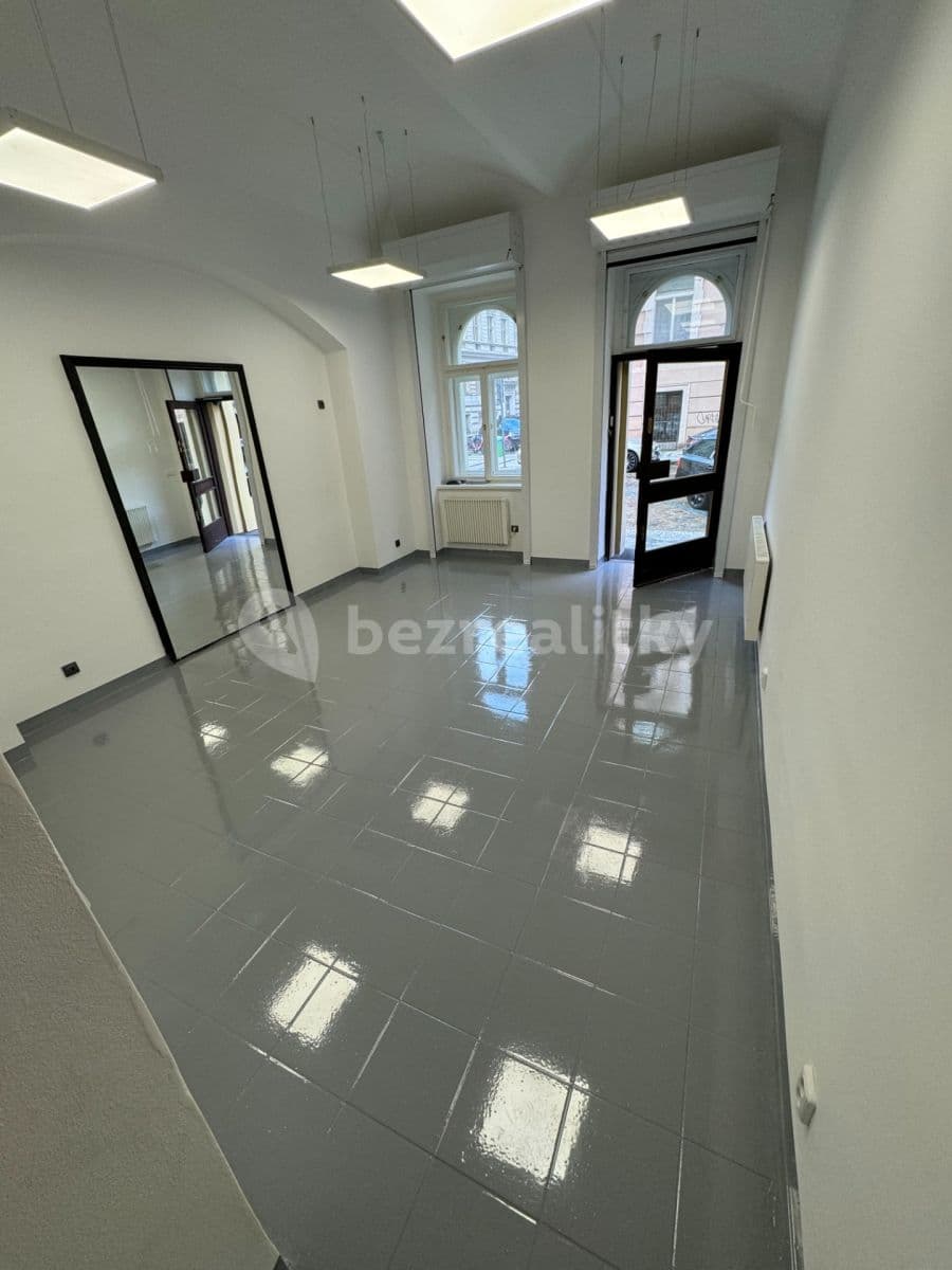 Prenájom nebytového priestoru 35 m², Malátova, Praha, Praha Prenájom nebytového priestoru 35 m², Malátova, Praha, Praha