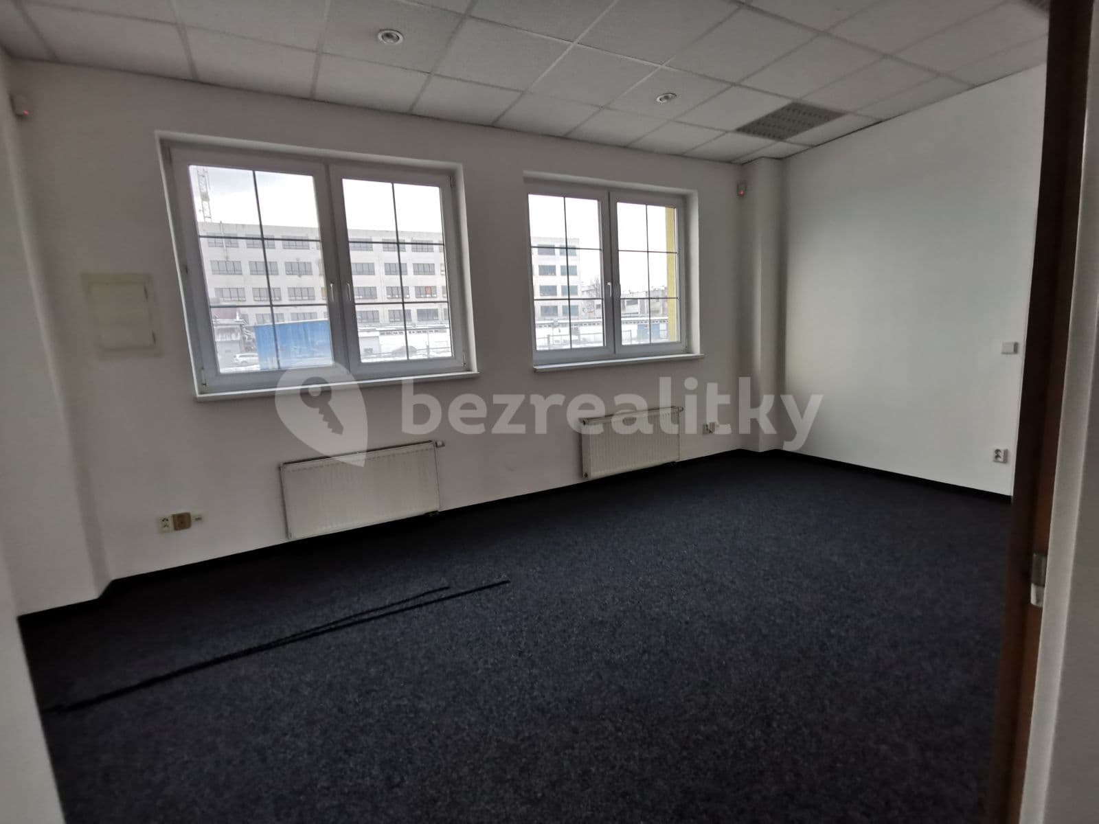 Prenájom kancelárie 58 m², Kolbenova, Praha, Praha Prenájom kancelárie 58 m², Kolbenova, Praha, Praha