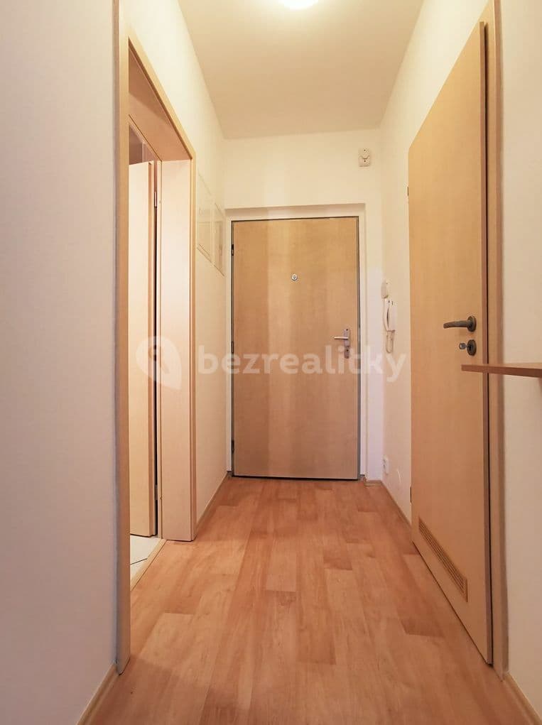 Prenájom bytu 1-izbový 40 m², Trmická, Praha, Praha Prenájom bytu 1-izbový 40 m², Trmická, Praha, Praha
