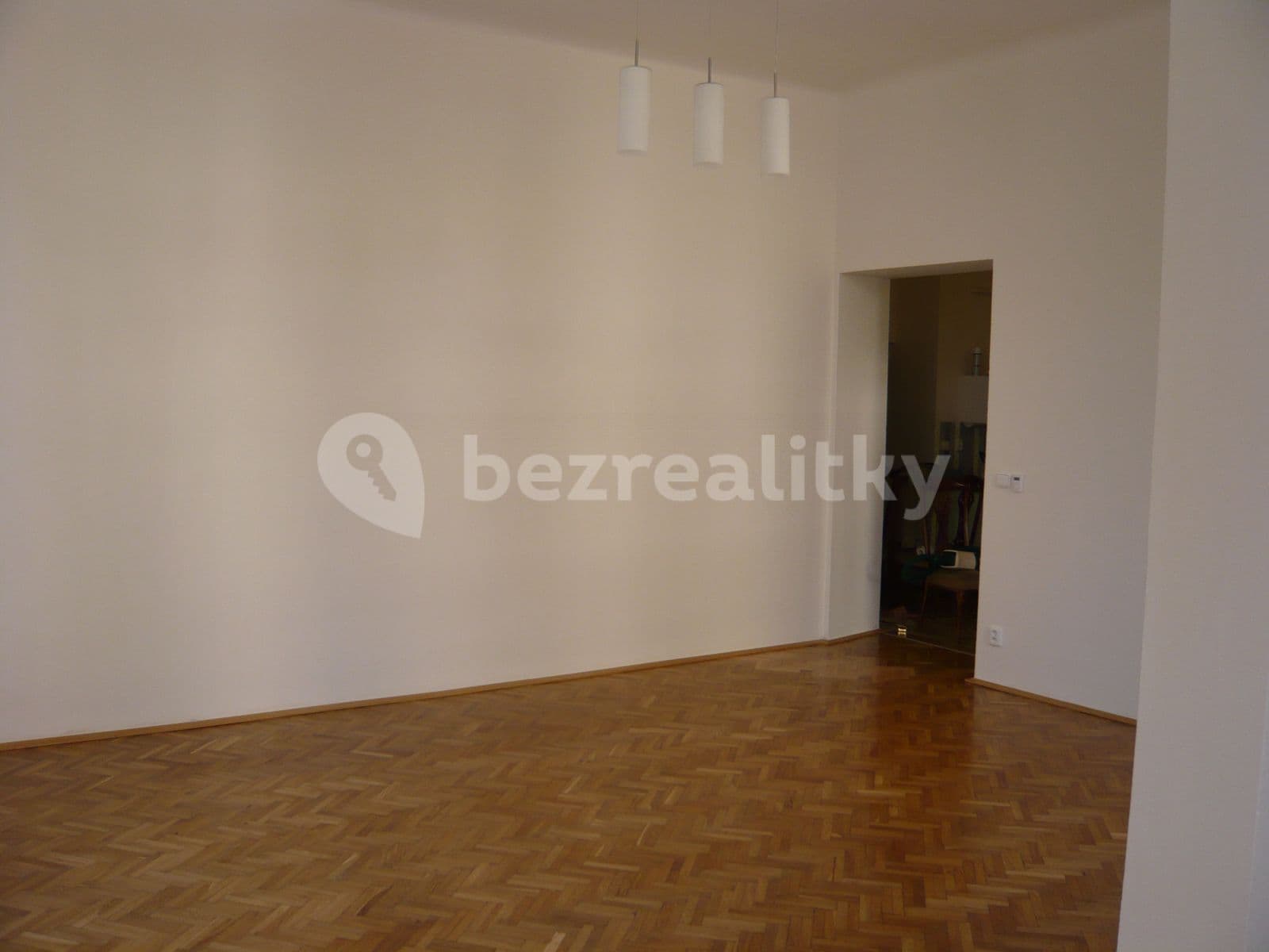 Prenájom bytu 2-izbový 70 m², Lucemburská, Praha, Praha Prenájom bytu 2-izbový 70 m², Lucemburská, Praha, Praha