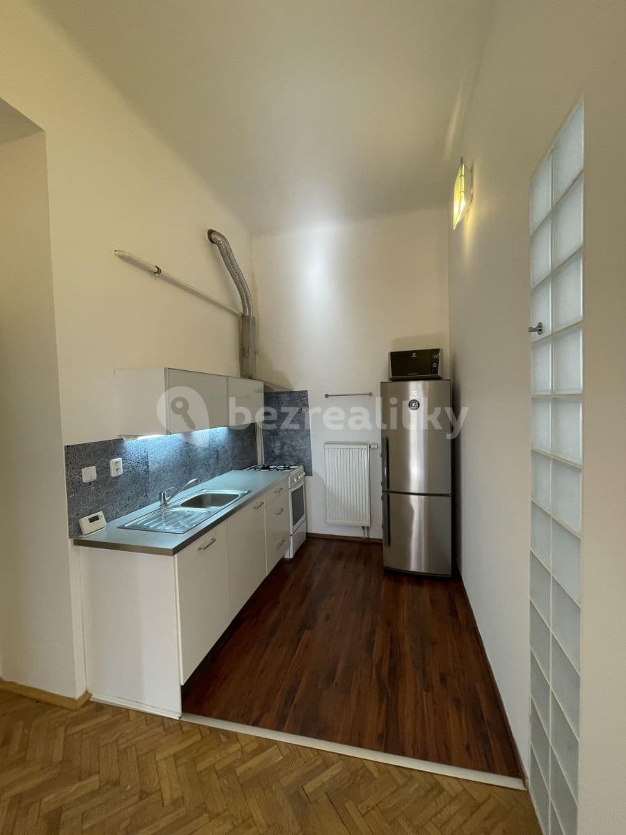 Prenájom bytu 2-izbový 70 m², Lucemburská, Praha, Praha Prenájom bytu 2-izbový 70 m², Lucemburská, Praha, Praha