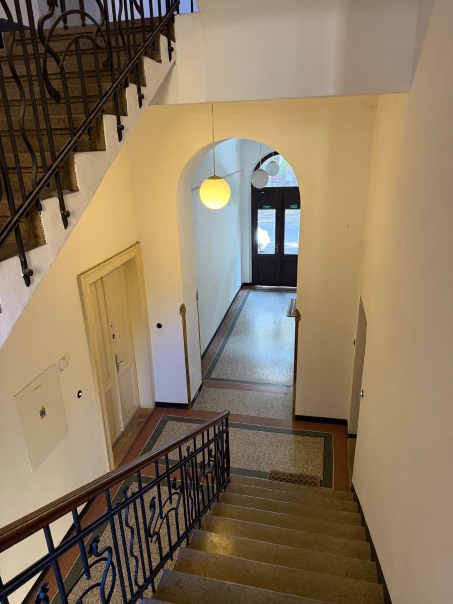 Prenájom bytu 2-izbový 72 m², Lucemburská, Praha, Praha Prenájom bytu 2-izbový 72 m², Lucemburská, Praha, Praha
