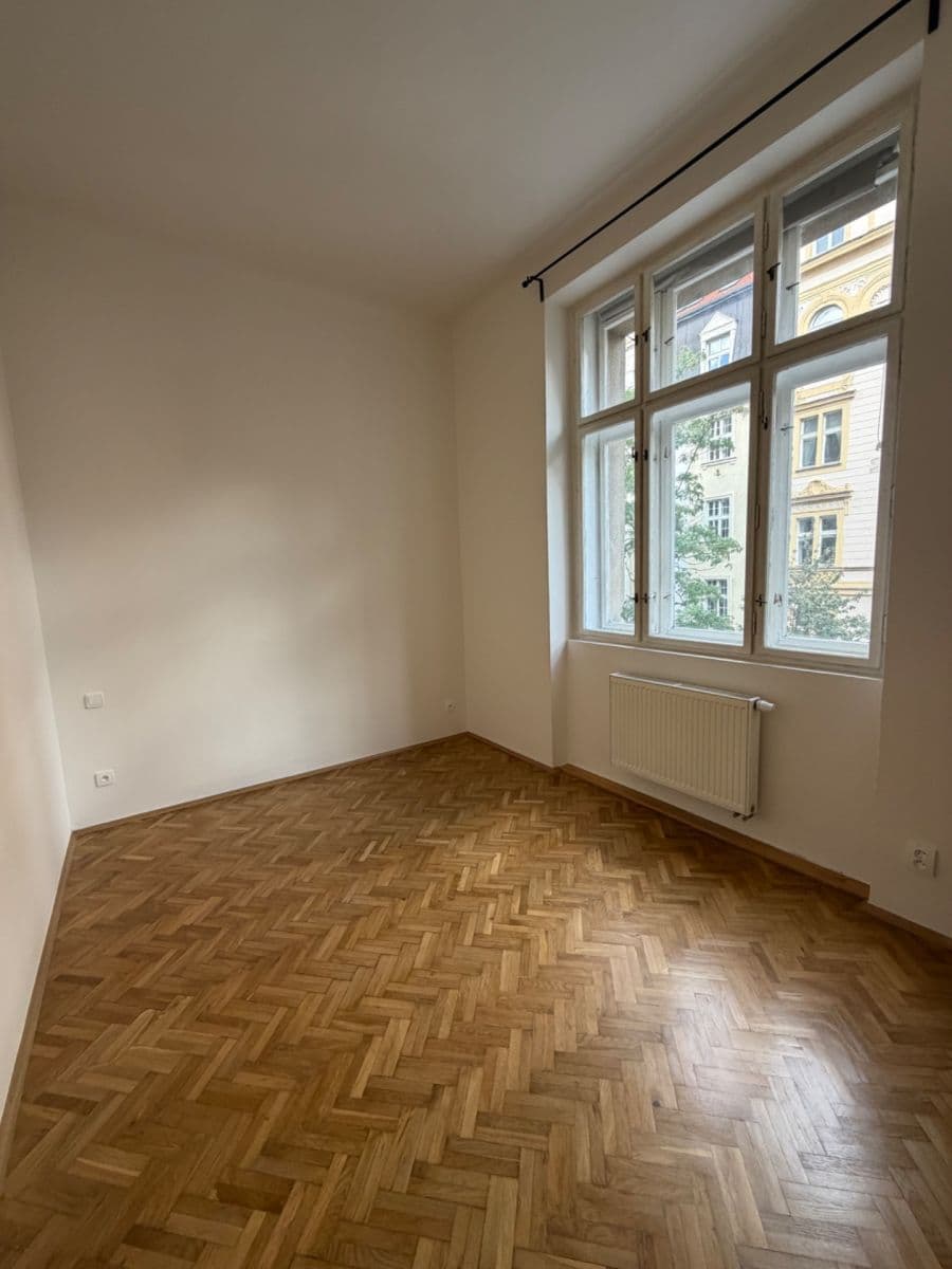 Prenájom bytu 2-izbový 72 m², Lucemburská, Praha, Praha Prenájom bytu 2-izbový 72 m², Lucemburská, Praha, Praha